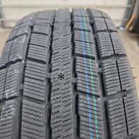 225/50Rr17 Centara Winter Tire